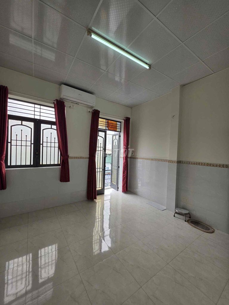 Two-sided-five-foot-long, 12-foot floor. Three.