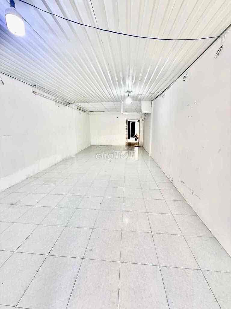 Rent house 20 meters long f6 District 8