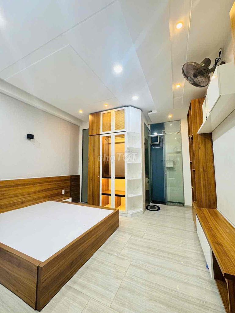 Six bedrooms full interior house.