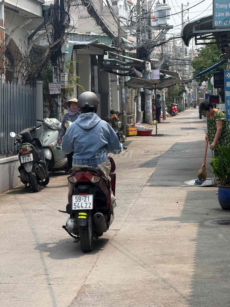 Rent house 1806 Huỳnh Tấn Phát Nhà Bè