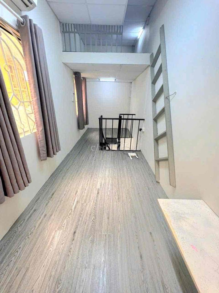 Huỳnh Văn Bánh area uses 40 meters 1st. 1st floor 1st floor, a cool clean bedroom.