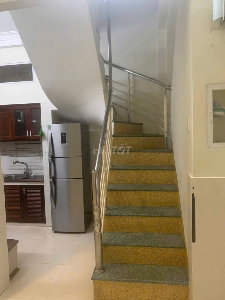 Nc Nguyễn Thái Sơn 4 x7 meters 1 .10th floor 3th floor bedroom