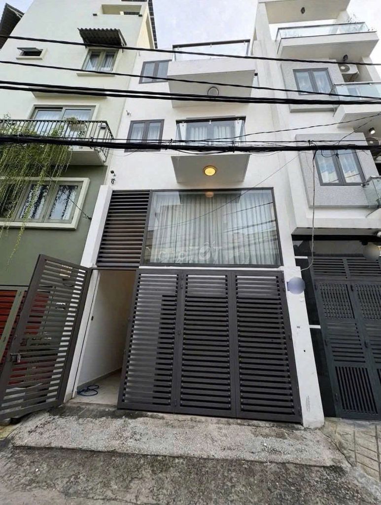Let's rent out the 4th floor bedroom.