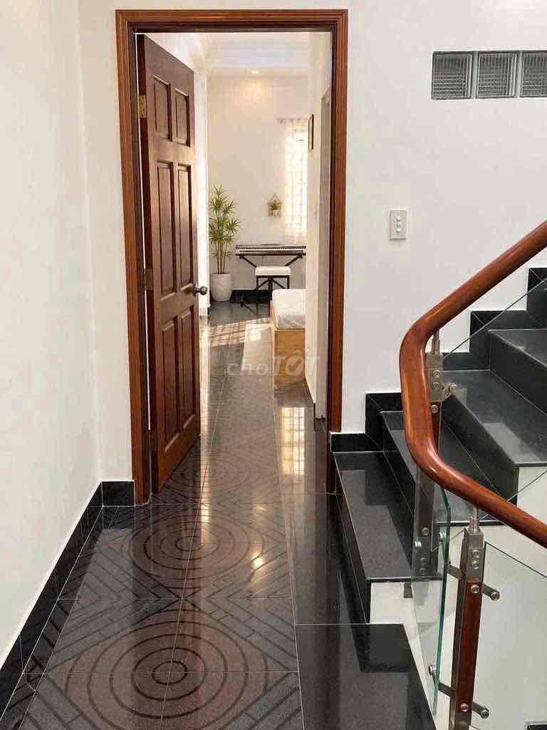 House 1 :2 4 4 4 4 4 x 18 m bedroom 3 m street front 12 m m Phú Thuận
