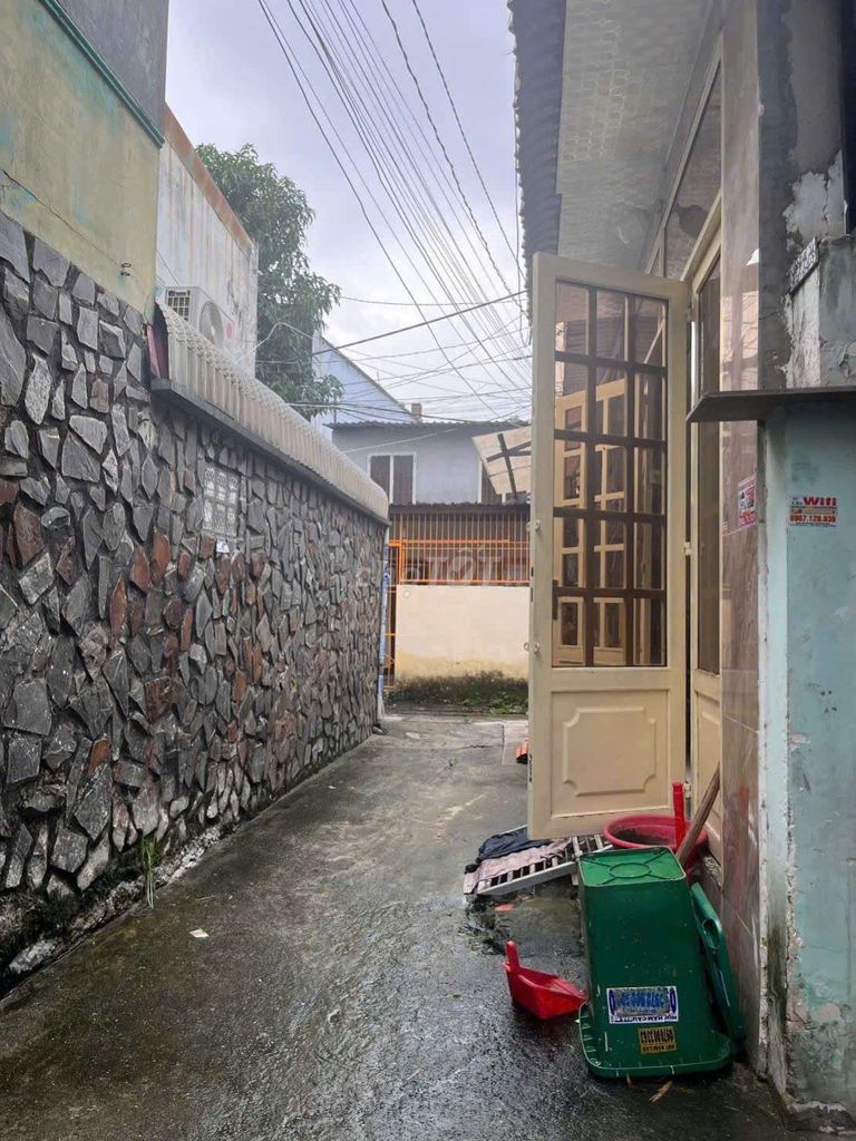 Rent Trịnh Thị Miếng near the three-volent market