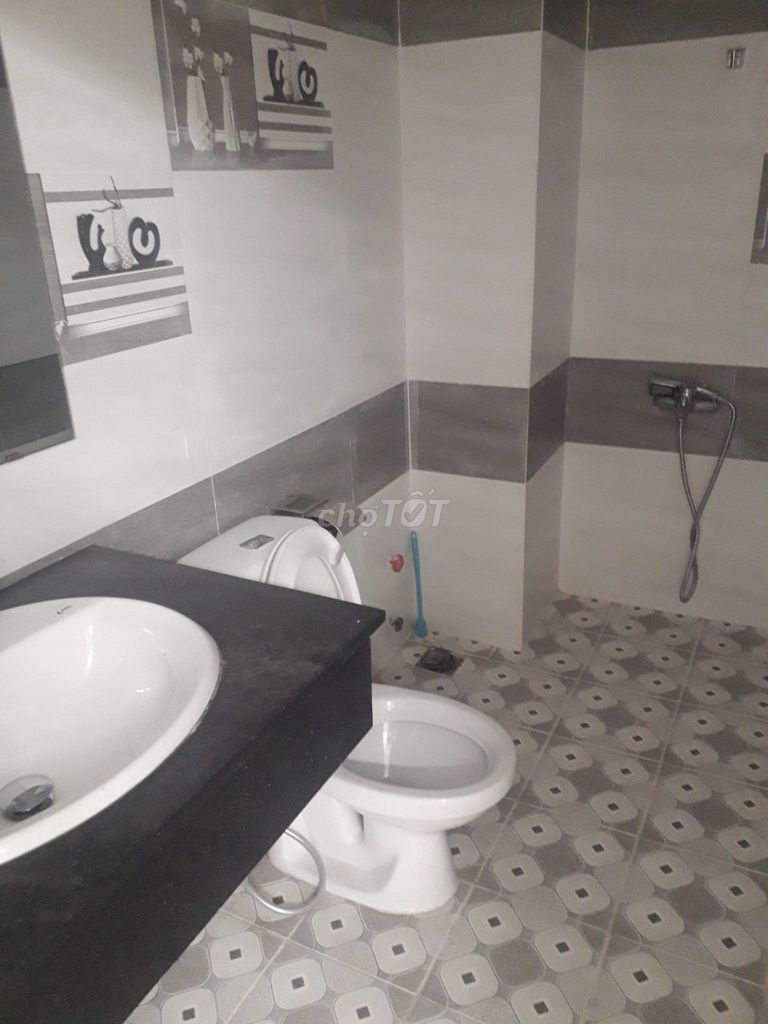 Rent Street 2Kic Himlam 6 B-Intresco