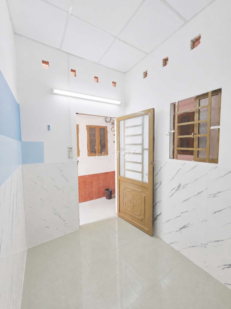 The new room is 2.5 million-WcRulg- with a kitchen- hbc, German GigaMall pv.