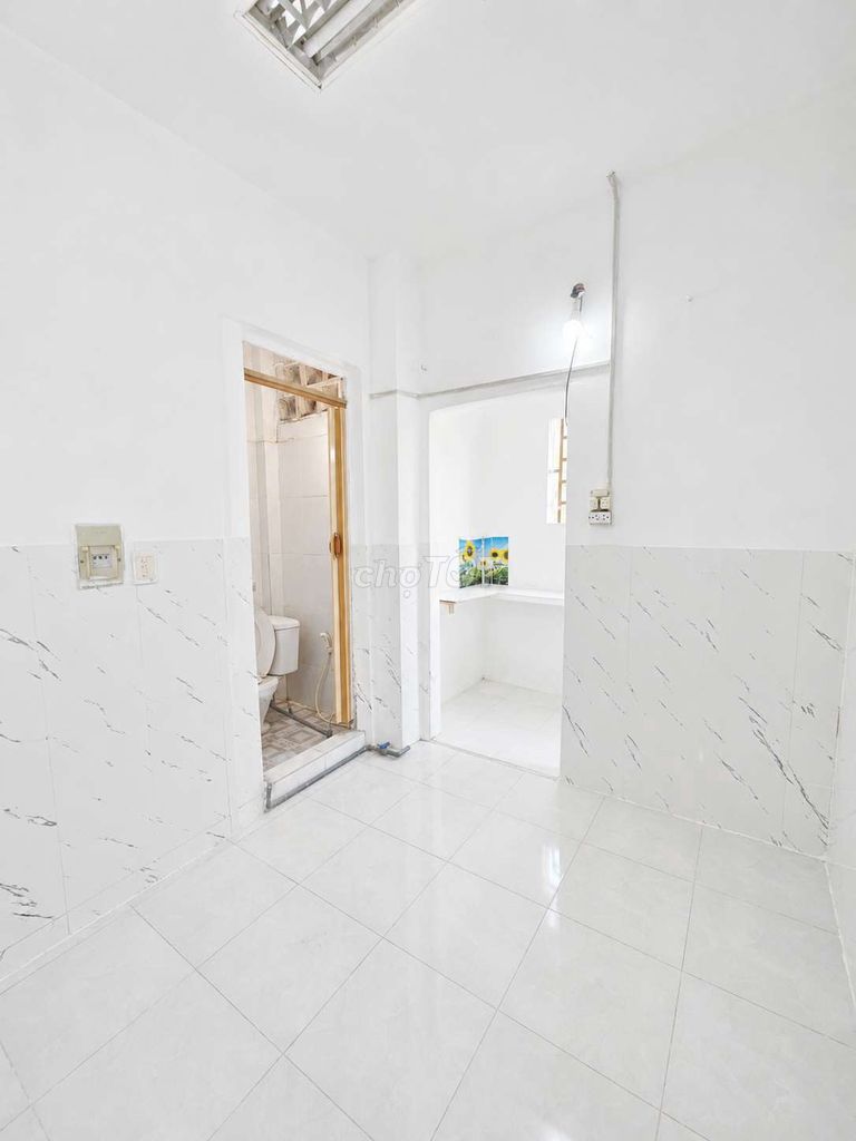 The new room is 2.5 million-WcRulg- with a kitchen- hbc, German GigaMall pv.