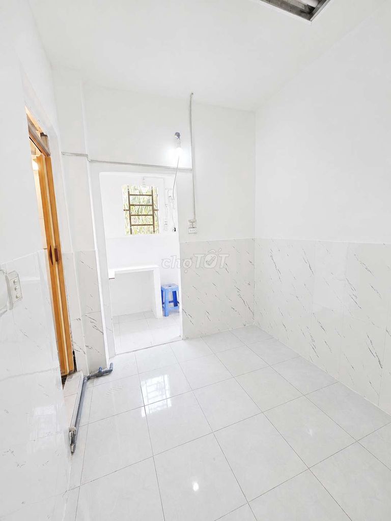 The new room is 2.5 million-WcRulg- with a kitchen- hbc, German GigaMall pv.