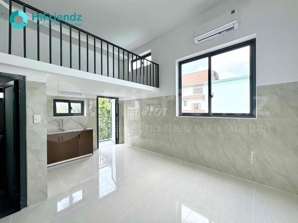 The balcony suite near The Global City, Lake View, the LaTevo area