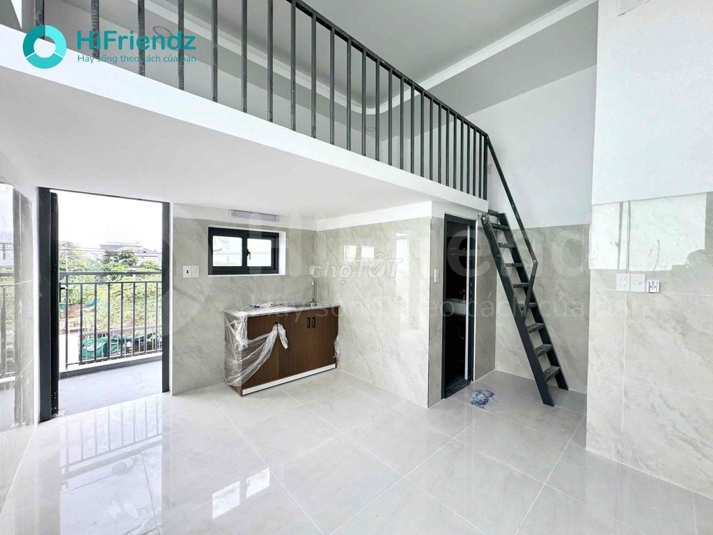 The balcony suite near The Global City, Lake View, the LaTevo area