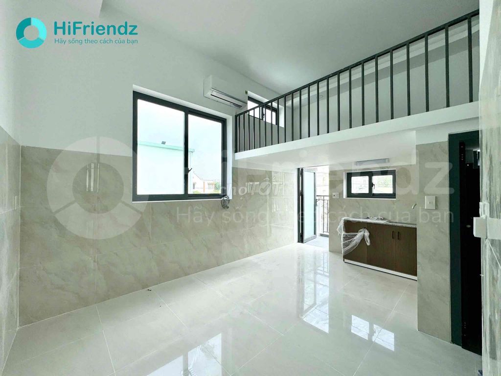 The balcony suite near The Global City, Lake View, the LaTevo area