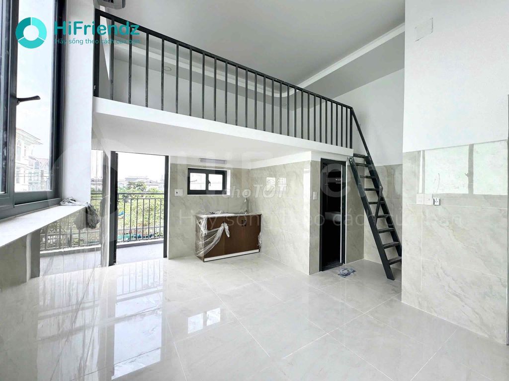 The balcony suite near The Global City, Lake View, the LaTevo area
