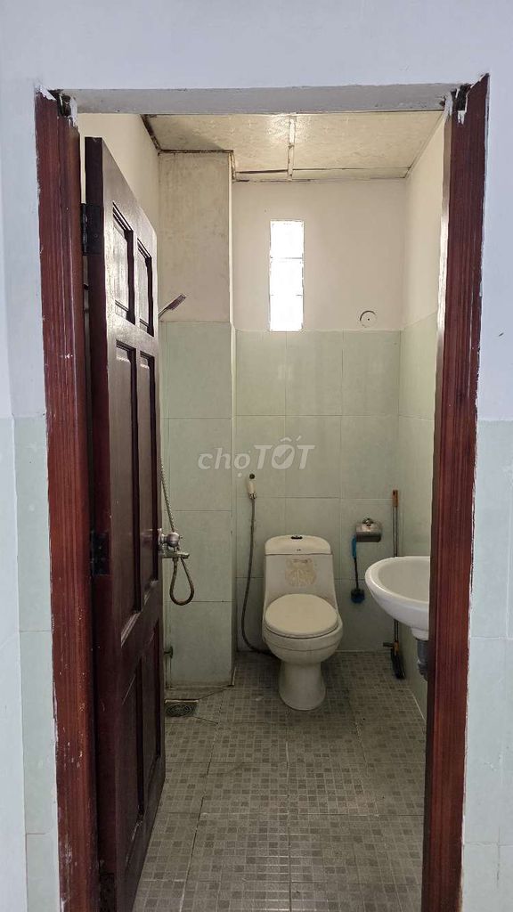 Rent student room 12.
