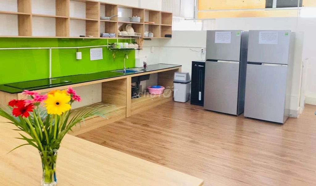 The dorm's sleepbox full of furniture 411 power borders,Q. Bình Thạnh