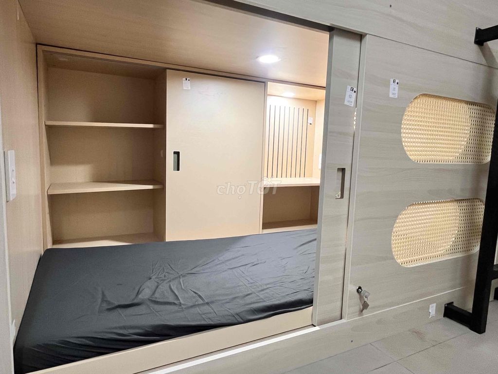 It's the owner of the sleepbox that has a private lock.