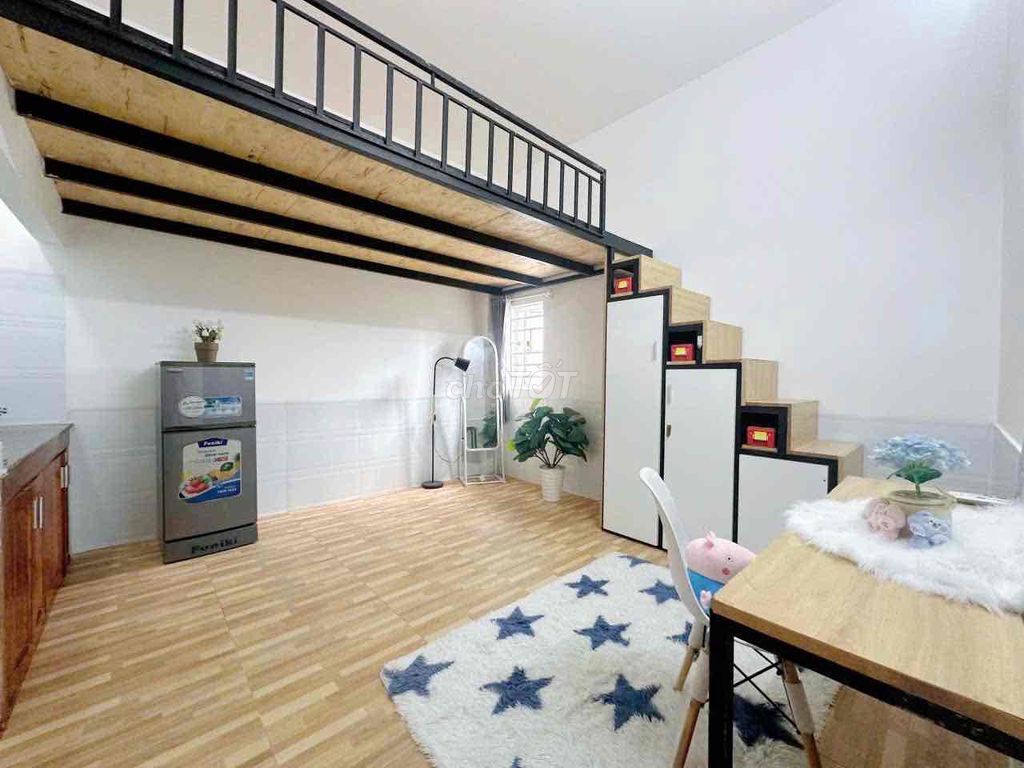 It's the owner who rents a new low-priced suite 100 percent high elevator in Tên Lửa.