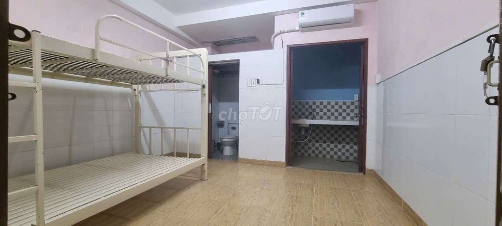 The Cool, the rent room in Bình Thạnh, good price.