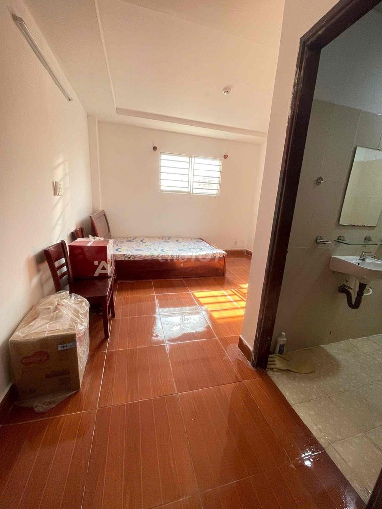 Rent rooms near Đào Trinh Nhất of the Top Market