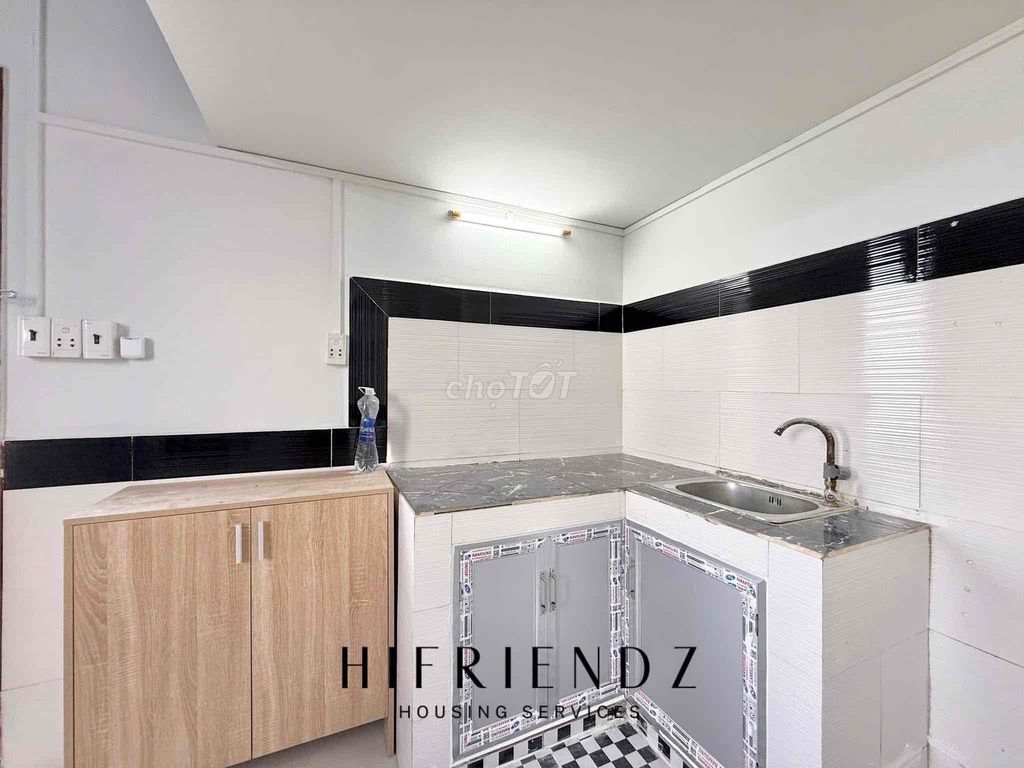 The mini apartment is full of clean and clean facilities.