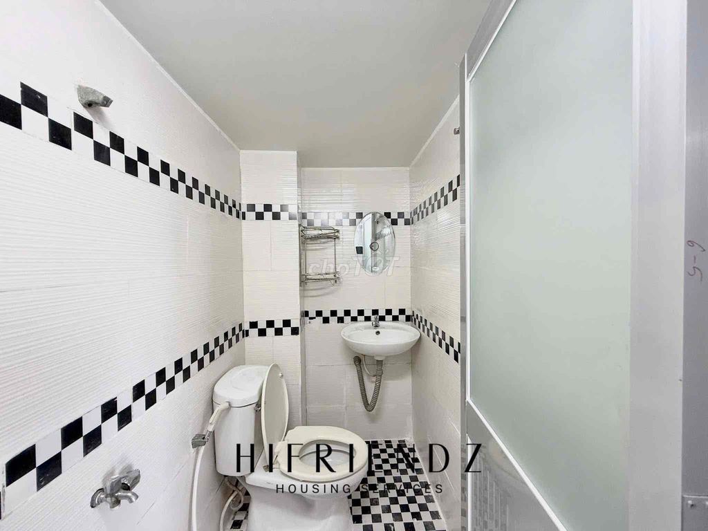 The mini apartment is full of clean and clean facilities.