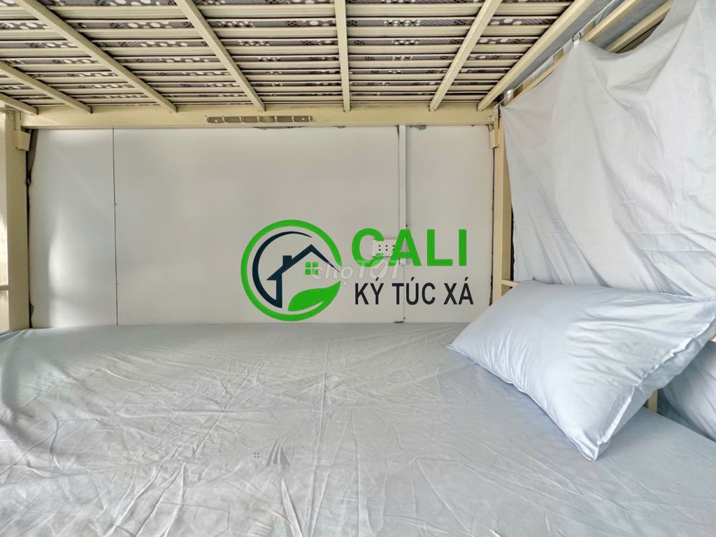 131 million entire packages - cold machine 24/7 - for Shipper, nd