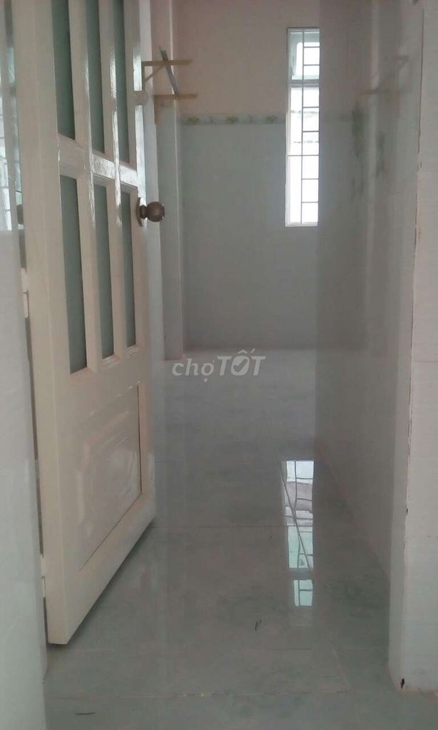 Rent the free time room with the bathroom in the room.