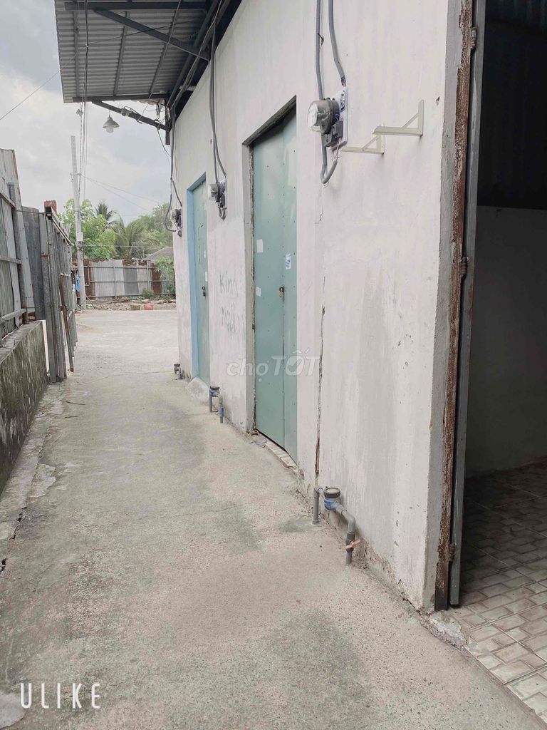 Rent room for $1.2 million, Mid-City Market
