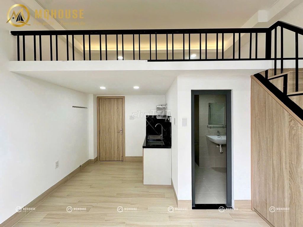 The new mini apartment is super open in mega-polytium, District Six.