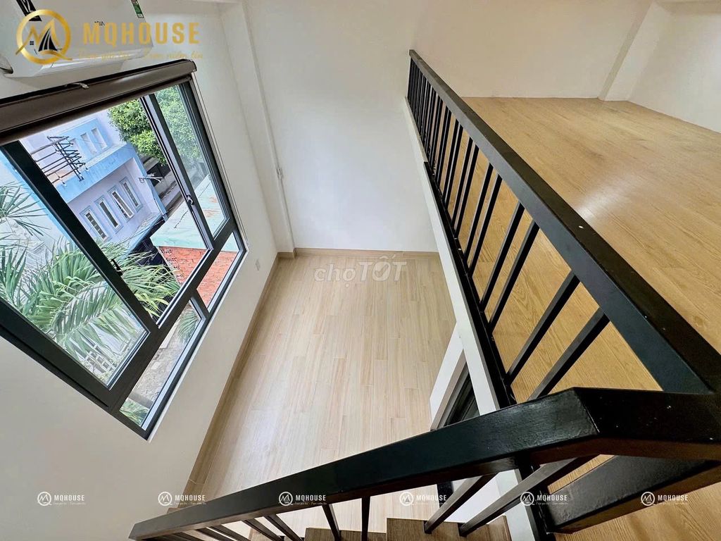 The new mini apartment is super open in mega-polytium, District Six.