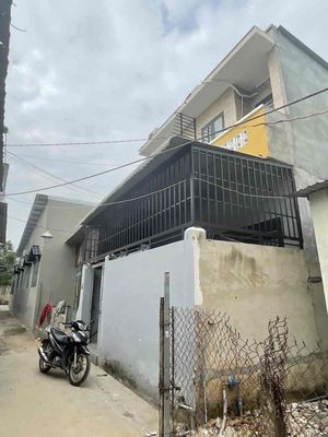 3 main bedrooms, 45 square meters of dirt, 6.5 million.