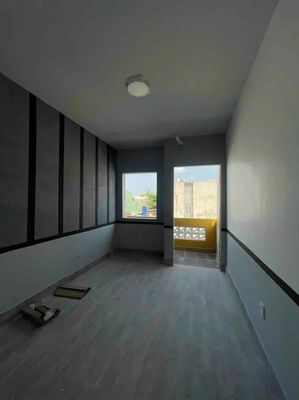 3 main bedrooms, 45 square meters of dirt, 6.5 million.