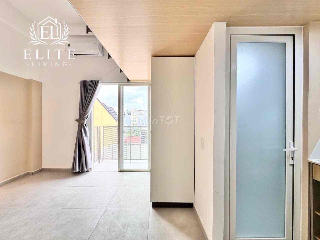 The motel is at the new University of Finance and the high-security balcony.