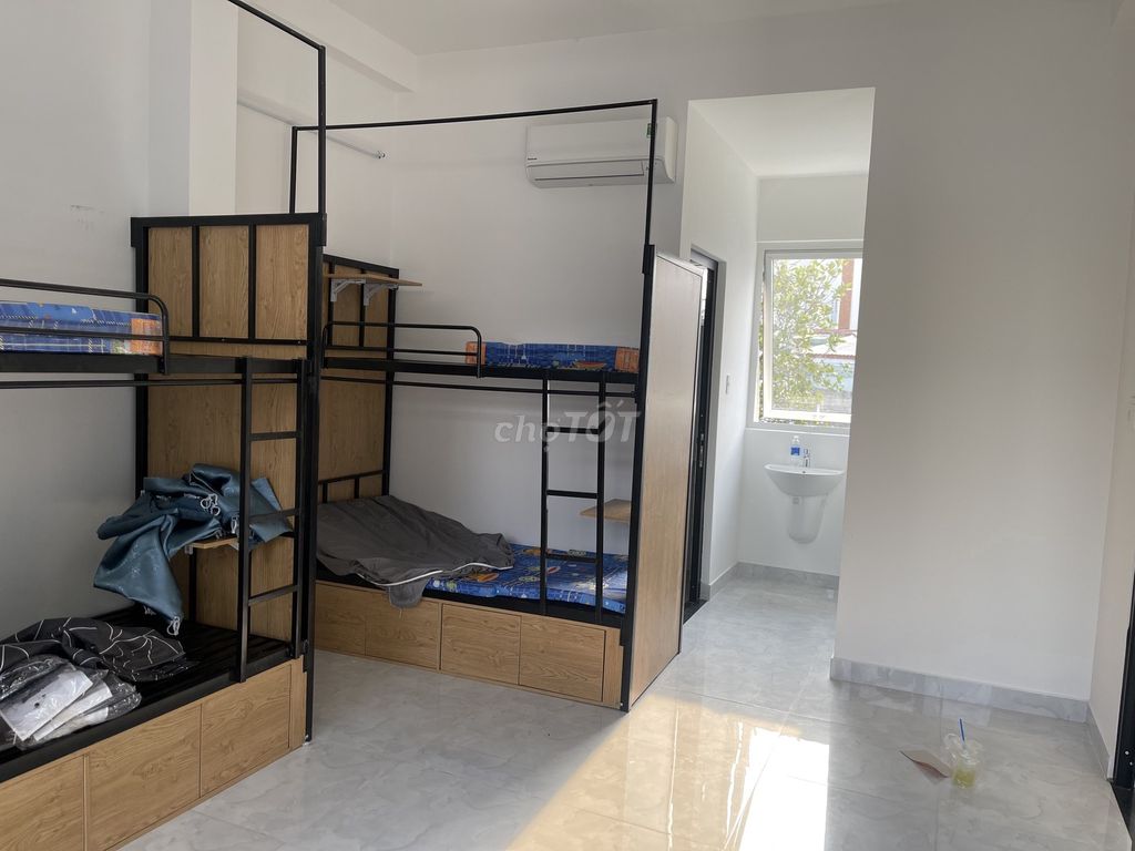 The Bình Thạnh Central dorm at the Blue Row.