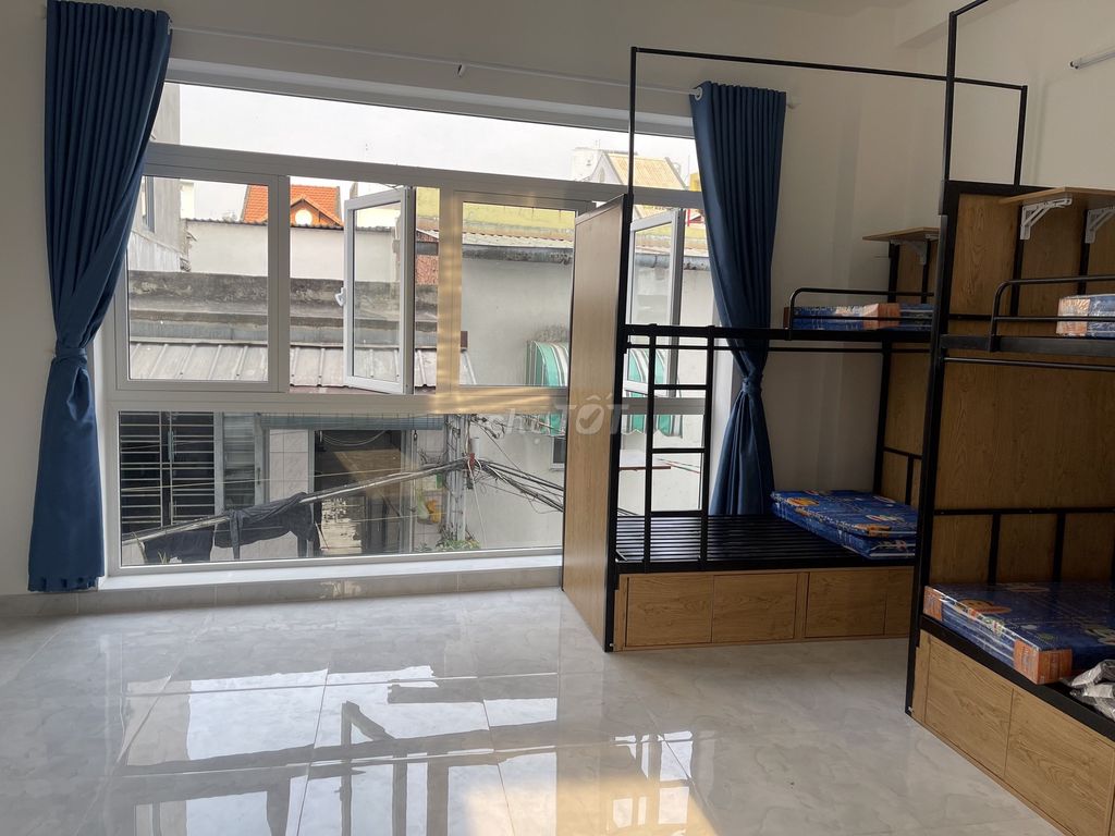 The Bình Thạnh Central dorm at the Blue Row.