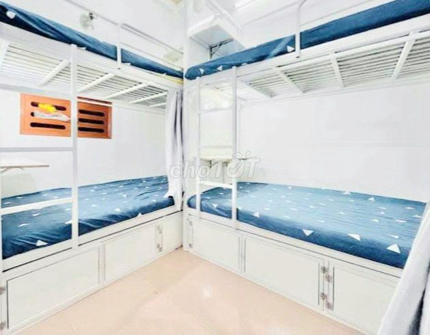 The dorm sleepbox is full of furniture at once, Q. Bình Thạnh