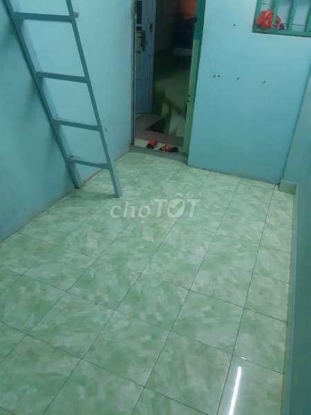 to rent clean, safe, free, long-term rooms,