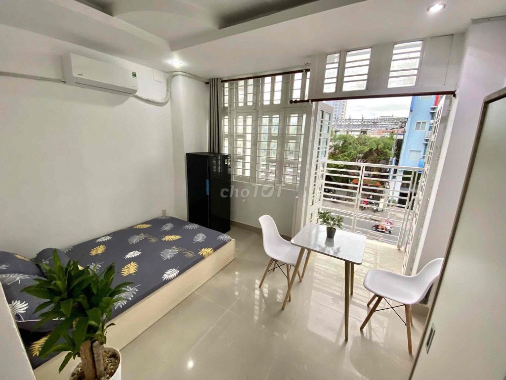 The cheap motel at Tân Phú costs $3 million.5.