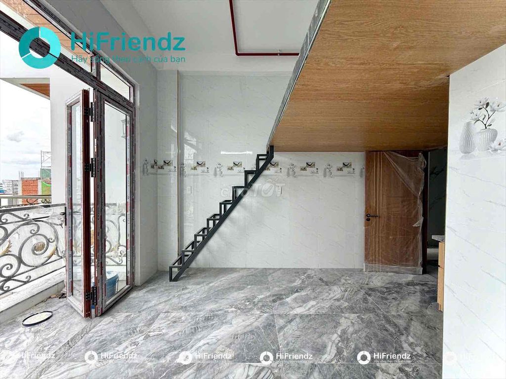 The balcony's near lottemart right in the hall-iuh- new house.