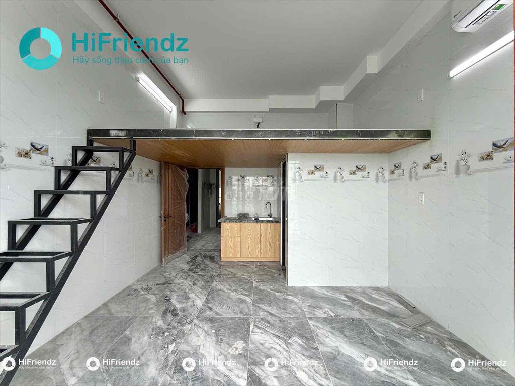 The balcony's near lottemart right in the hall-iuh- new house.