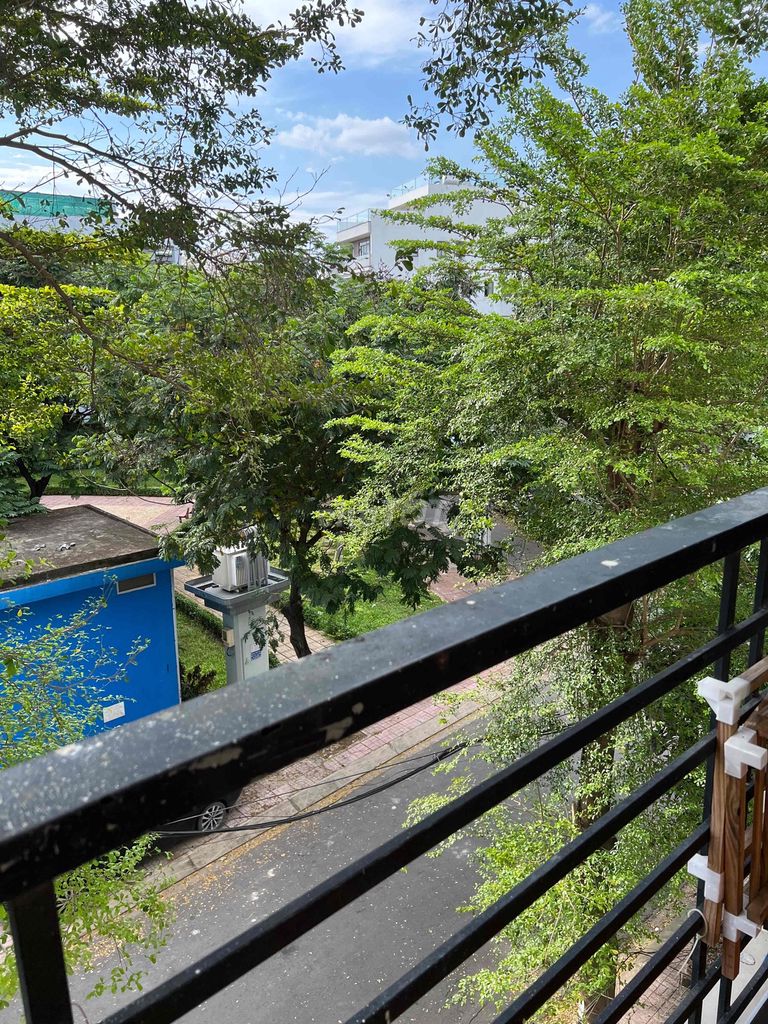 Phan Anh Tân Phú hotel room with balcony