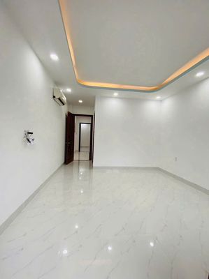 We need to rent 1 248 Independence A.Z.z.1 Q.Tân Phú with elevators.