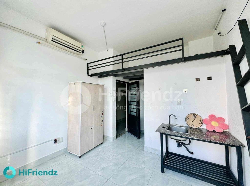 Renting a room with a cheap balcony near the University of Business, aeon Tân Phú