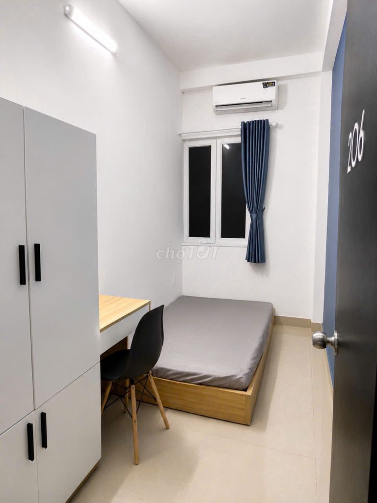 Rent room full of Tạ Quang Bửu-Quen.