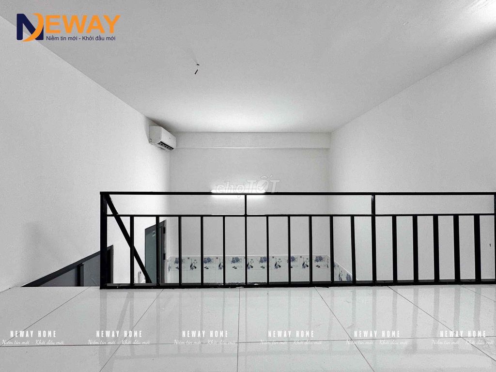 apartment 370 - upper upper guard room at 4 social blocks.