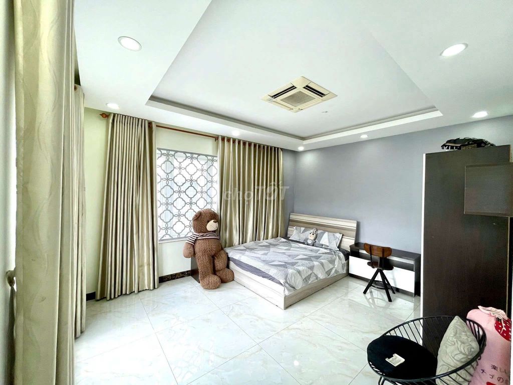The room is downtown Gò Vấp.