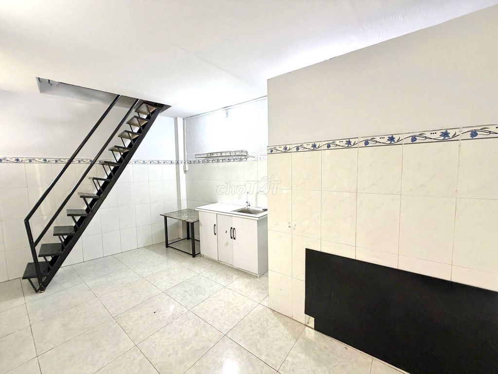 Two floors wide room - two balcony - two toilets