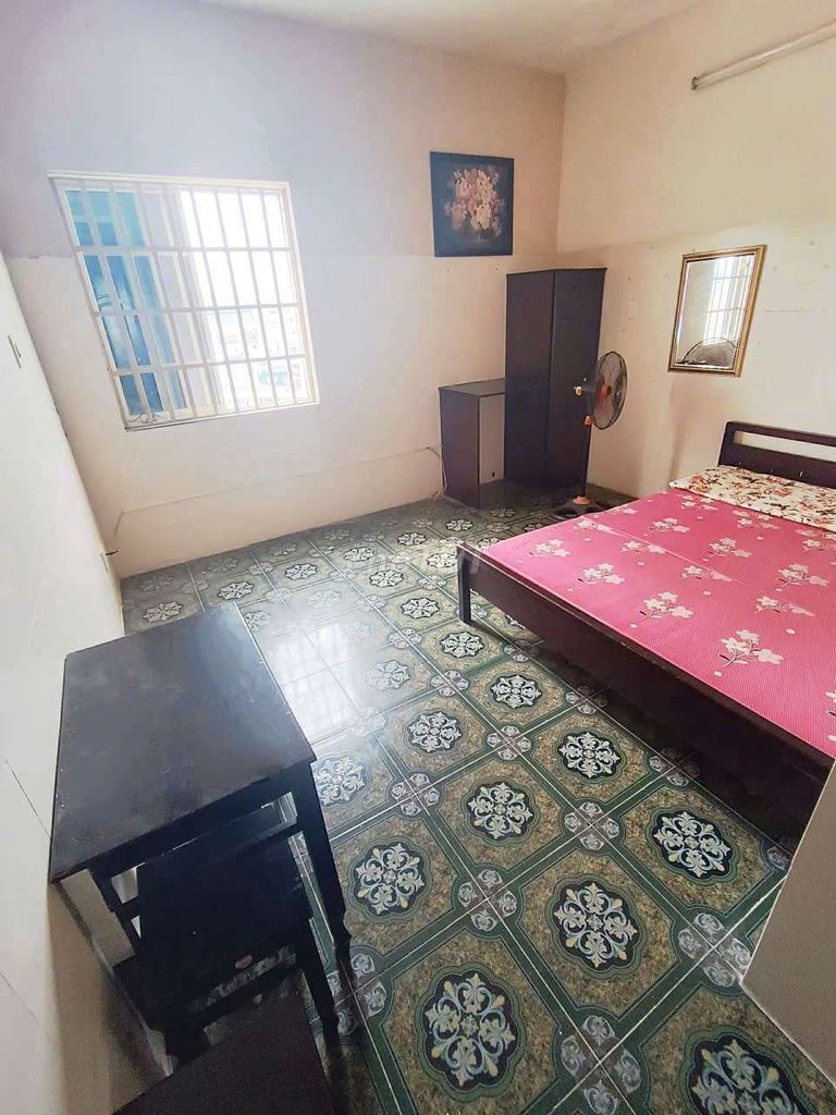 Two rooms with windows.