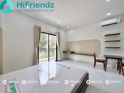 Opening a high-level apartment with full balcony at Bình Thạnh