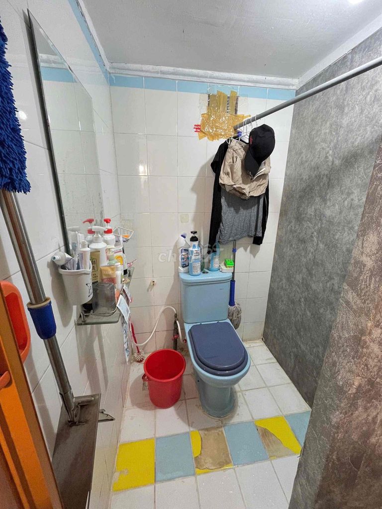 20 meters in the guard room. 66 số 9. Right away.
